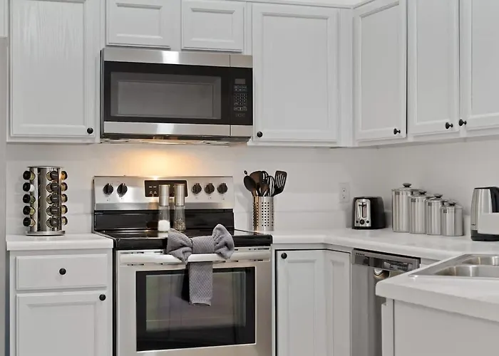 4 Bedroom Retreat In The Heart Of