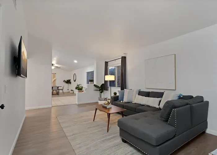 Holiday home 4 Bedroom Retreat In The Heart Of