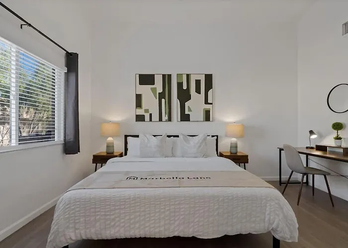 4 Bedroom Retreat In The Heart Of *