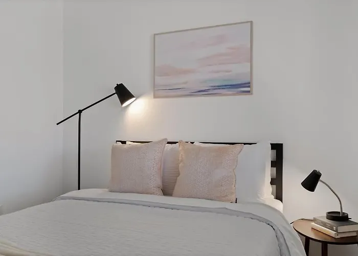 4 Bedroom Retreat In The Heart Of Holiday home *
