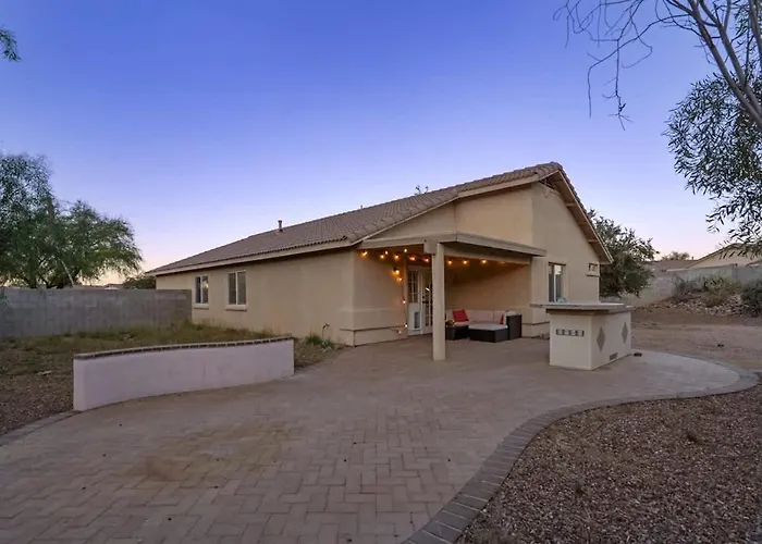Holiday home 4 Bedroom Retreat In The Heart Of
